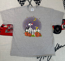 Load image into Gallery viewer, Vintage “Sylvester &amp; Tweety Halloween - Looney Tunes” T-Shirt