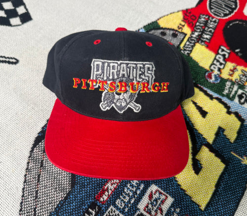 Vintage “Pittsburgh Pirates” Snapback