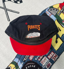 Load image into Gallery viewer, Vintage “Pittsburgh Pirates” Snapback