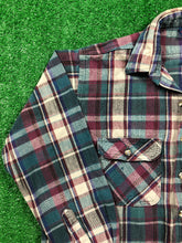 Load image into Gallery viewer, Vintage “Dakota” Flannel