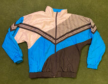 Load image into Gallery viewer, Vintage “Sun Terra” Windbreaker