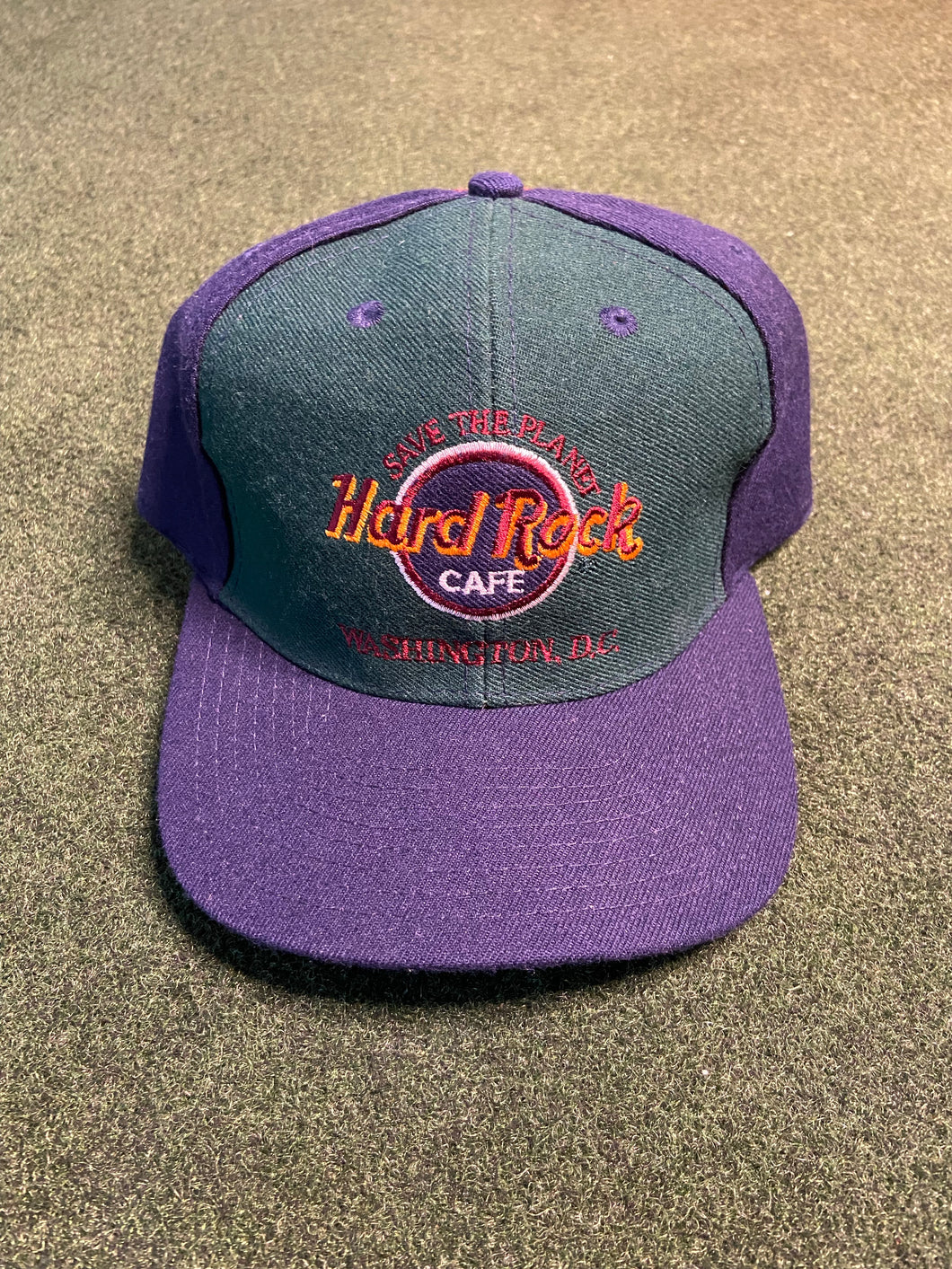 Vintage “Hard Rock Cafe - Washington DC” Snapback