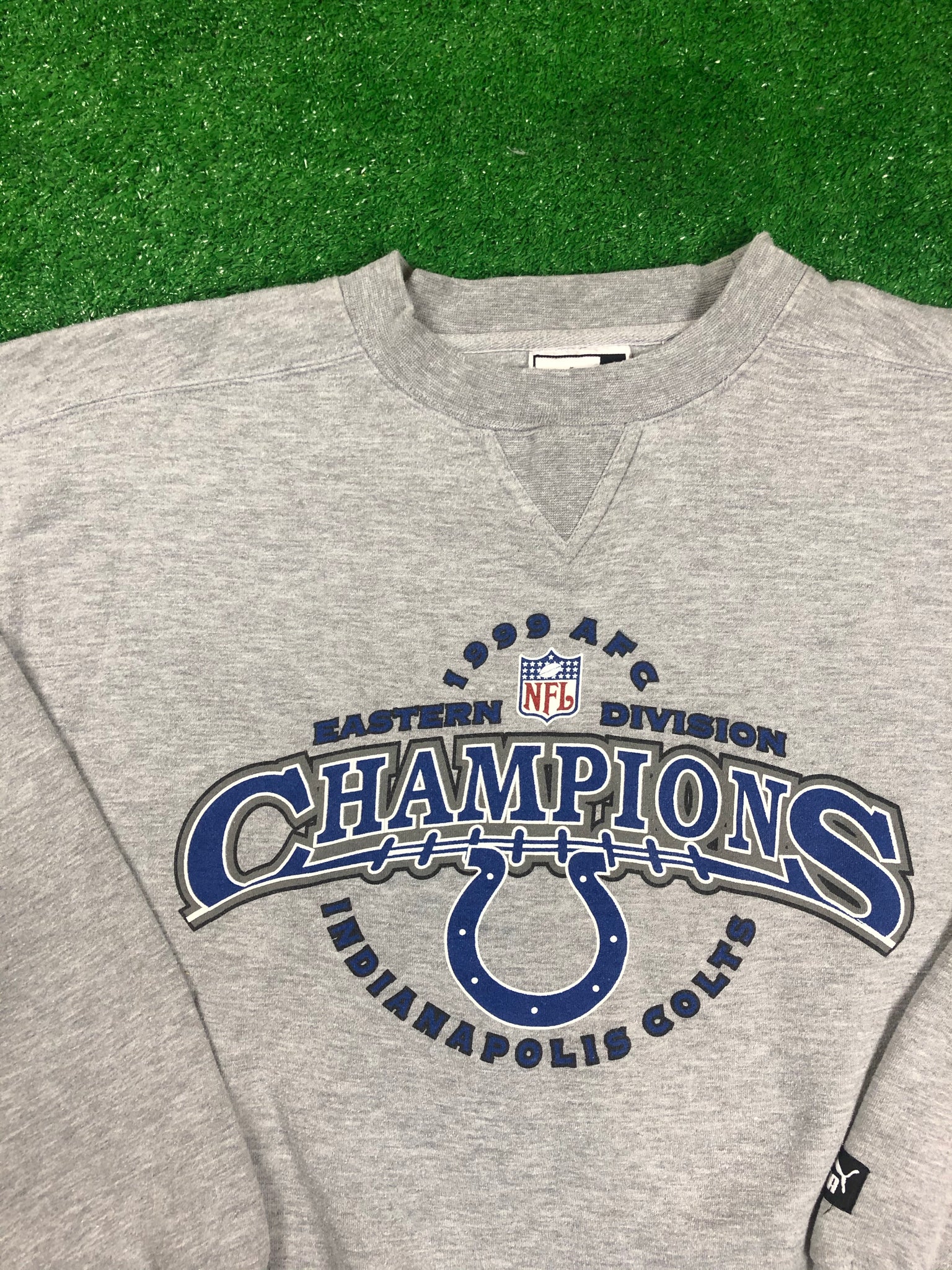 Vintage Style 1999 Indianapolis Colts Tshirt Pullover Hoodie